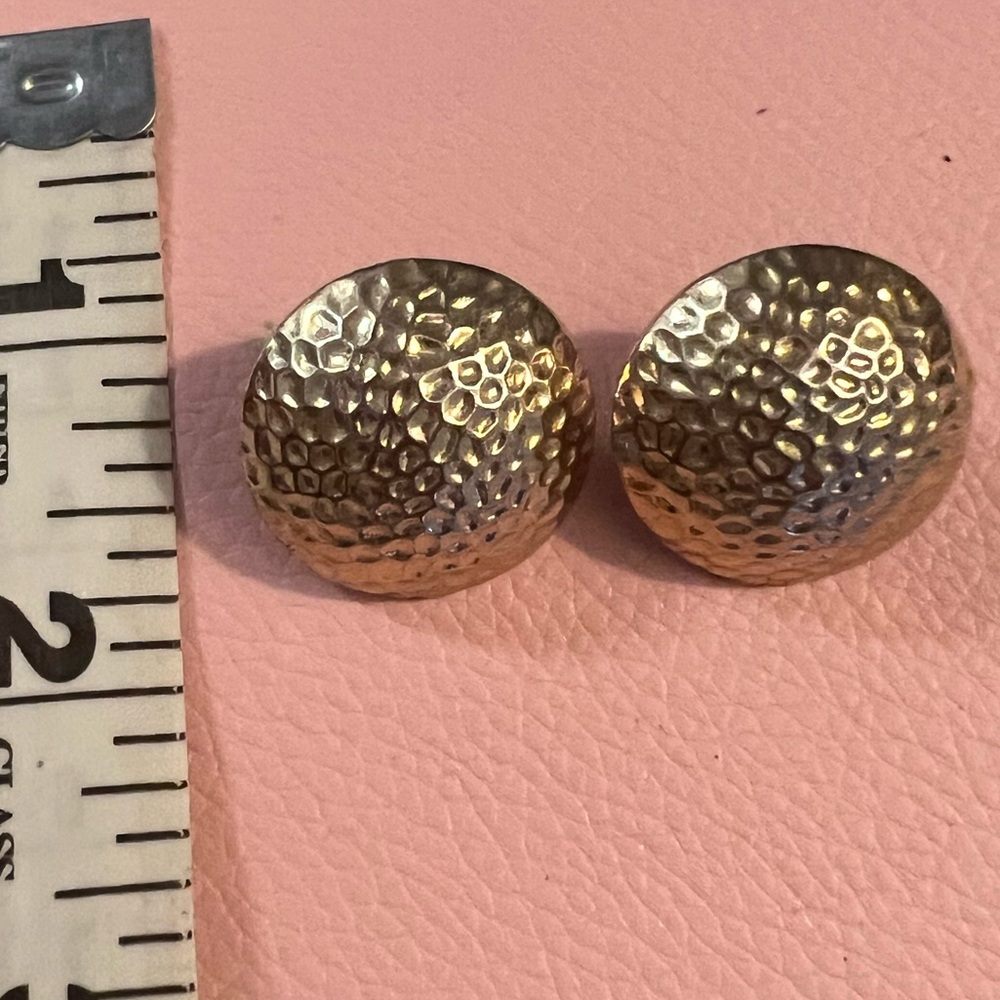 Vintage 80’s 1in Gold Toned Office Earrings
